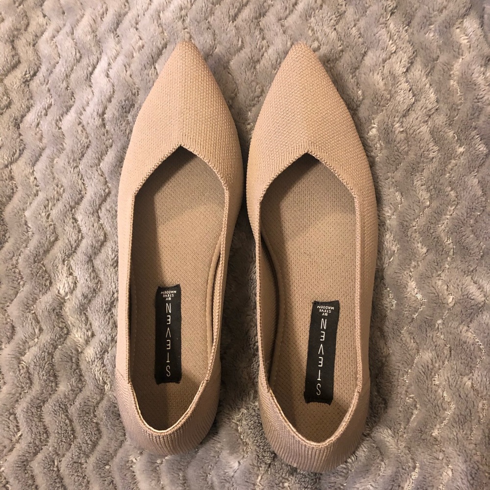 NEW Rosy flats size 6.5 Steven by Steve Madden